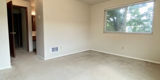 Nob Hill Apartments Gallery 6