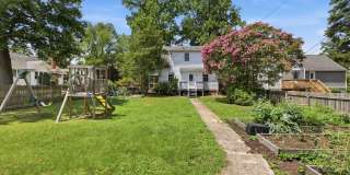 Heart of Woodland Heights just blocks from JRPS, Renovated 2BR / 1.5BA home with gardens Gallery 31
