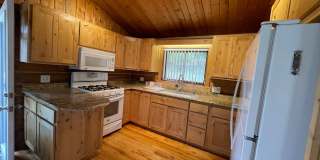 Charming 2-Bedroom Log Cabin in Scenic Kila, Montana Gallery 1