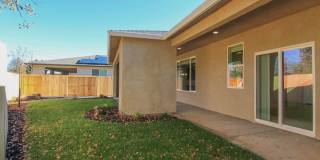 New Home for Rent in Redding CA | Solar, 2 Car Garage, Covered Patio, No Pets Gallery 21
