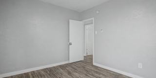 2 Bedroom 1 Bathroom Gallery 14