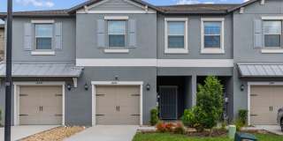 3 Bedroom 2.5 Bedroom Townhouse Gallery 1