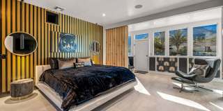 The Escape Island - Pool, Minigolf, Jacuzzi & Private Yard (Monthly Only - No Long Term) Gallery 23