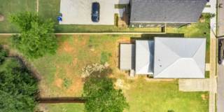 Gorgeous 3/2 Located 1 Block From Downtown Greenville! Gallery 38