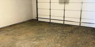 2 Bedroom, 2 Bathroom duplex with garage Gallery 74