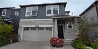Large Four Bedroom Home For Rent in Port Orchard's Stetson Heights Neighborhood! Avail. Now! Gallery 1