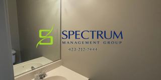 2 Bedroom 1.5 Bath duplex with basement garage. Gallery 9