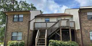 Spacious 2BR Condo with Private Baths, Fireplace, Balcony  Pool View – Close to FSU  TCC Gallery 1