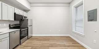 306 W Franklin Gallery 11
