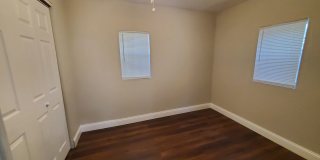 Charming Three bedroom one bath with huge backyard Gallery 31