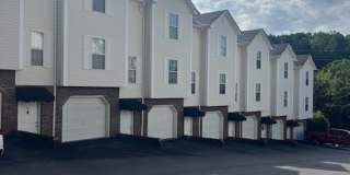 Spacious 2-Bedroom Townhouse with Garage Gallery 1