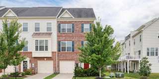 Welcome to 513 Bluffton Drive, a 3bd 2/2bth townhome in the highly sought after Tanyard Springs community. Gallery 1