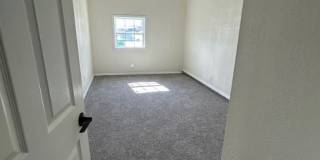 5 Bedroom Duplex!! Gallery 7