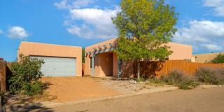 Cute 2 Bedroom, 2 Bathroom Single Family Home Available Now! Gallery 1