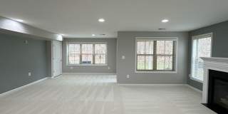 Gorgeous End Unit Garage Townhome In Brambleton for Rent! Gallery 33