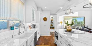 Gorgeous 3 bed 3.5 bathroom home available month to month in the highly desired city of Corona Del Mar. Gallery 21