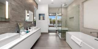 523 N Harper Ave Gallery 13