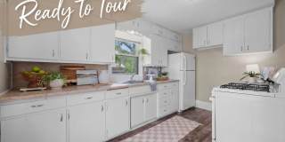 Charming 3 Bedroom - 1 Bath House! Gallery 1