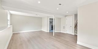 352 Sioux Lane Gallery 21