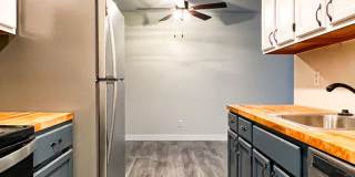 2800 Hillsboro Ave. N. #313, New Hope MN 55427 Gallery 21