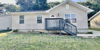 2144 SE 6th Street Gallery 1