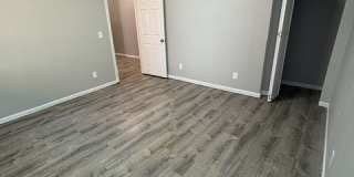 2738 Osage St Gallery 25