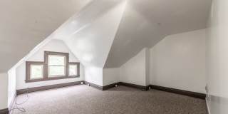 Available AUGUST 2026 - MAGNIFICENT MT. WASHINGTON 5 BEDROOM MASTERPIECE OF A HOME! PRIME LOCATION WITH A GARAGE, CENTRAL AIR AND IN-UNIT LAUNDRY!!! Gallery 29