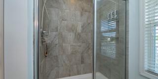 Rare Lake Murray rental located in Lexington! Fully Furnished 6 month lease Gallery 22