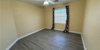749 Beach Park Street Gallery 30