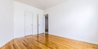 7055 S St Lawrence Apartments Gallery 16