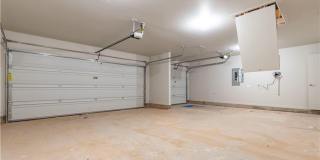 Luxury 4 Bedroom 3 Bathroom Home with bonus room & storm shelter in Deer Creek Schools- Neighborhood Pool/Park Gallery 25