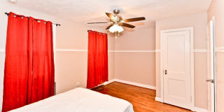 2609 Franklin Street Gallery 1