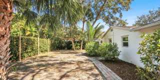 601 Paulina Road Gallery 33
