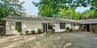 2bed/2bath House in Enfield w/ Huge Fenced in Yard 2bed/2bath House in Enfield w/ Huge Fenced in Yard Gallery 1