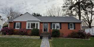 Three Bedroom Two Bath Home in Ridgeview/Parham & Ridge Area. Available in August! Gallery 1