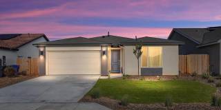 Modern 3 Bed, 2 Bath Home with Solar  Full Appliance Package Gallery 1