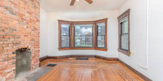 Summit St 1689 MLR Gallery 5