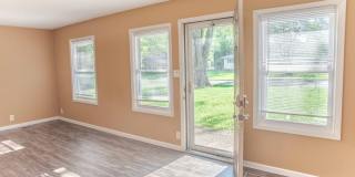 3 Bedroom Home with Hardwood Floors, a Huge Backyard, and a Garage, In-Unit Washer and Dryer 3 Bedroom Home with Hardwood Floors, a Huge Backyard, and a Garage, In-Unit Washer and Dryer Gallery 1