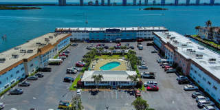 100 Shore Court Gallery 34