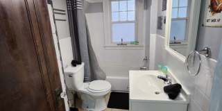 Beautiful Cleveland Heights Home – Prime Location Gallery 13