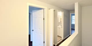 Beautifully Renovated 2-Bedroom Home in Baltimore, MD! Gallery 14