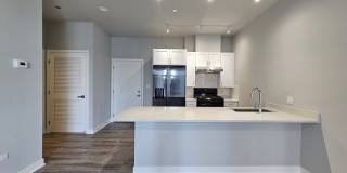 2807 S Halsted Street Gallery 10