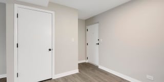 Modern, Tranquil, High-End Apartment in Downtown Downers Grove Gallery 46