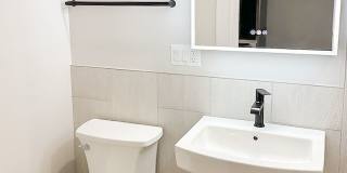 5158-62 N Leavitt / 2209-11 W Foster Gallery 11