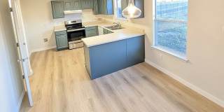 Room in 3 Bedroom Home at Phillips St Gallery 12