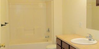 2 Bed 2 Bath Home on Corner! Gallery 6