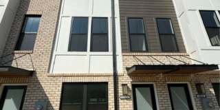 2 BR/2.5BA | Modern Townhome| 2-Car Garage + rooftop terrace Gallery 1