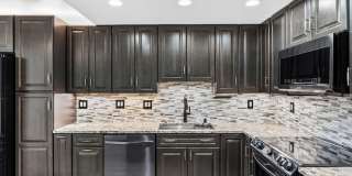 2 bed, 2 bath Available Now! Gallery 9