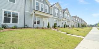 Like A Brand New 3 Bedroom Townhome in the heart of Steele Creek Area Gallery 4