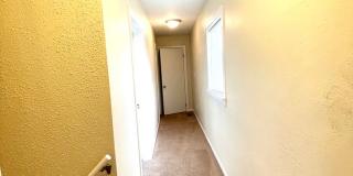 Large House with A/C, deck, updated kitchen, laundry, pet friendly September 1st Gallery 22